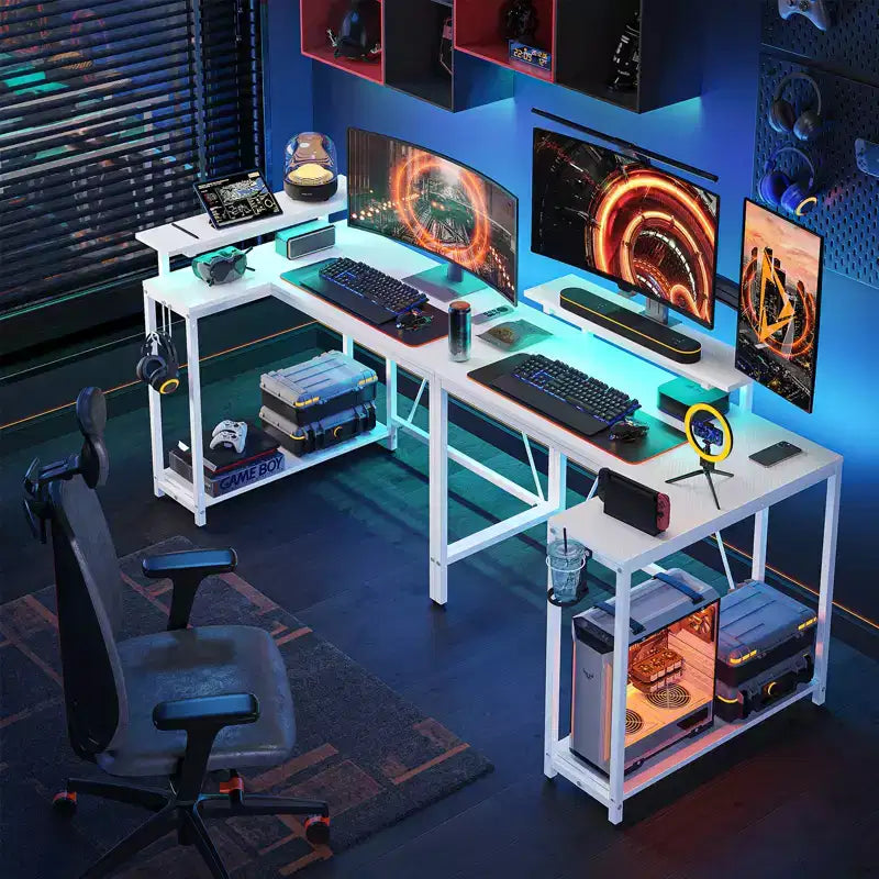 Bureau gaming en forme de L réversible de 42 pouces avec support d'écran, lumières LED, crochet pour casque et étagères de rangement, bureau de télétravail