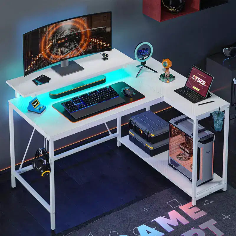Bureau gaming en forme de L réversible de 42 pouces avec support d'écran, lumières LED, crochet pour casque et étagères de rangement, bureau de télétravail
