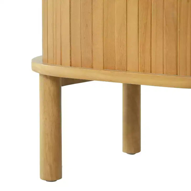 Table de chevet moderne scandinave en bois incurvé avec portes coulissantes à lattes