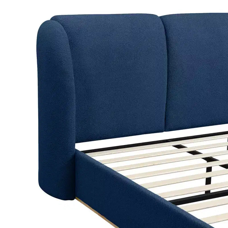 Cadre de lit King moderne avec tête de lit double oreiller, rembourré, tissu bouclé doux, design latéral ailé, lattes en bois massif