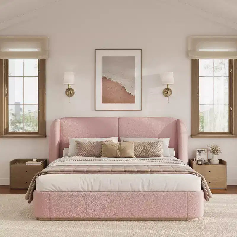 Cadre de lit King moderne avec tête de lit double oreiller, rembourré, tissu bouclé doux, design latéral ailé, lattes en bois massif